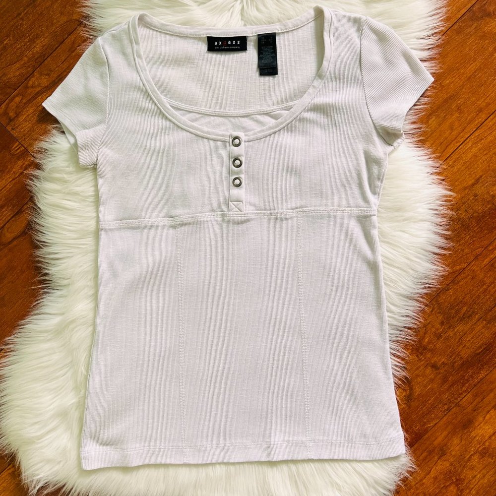 Axcess Creamy White Short Sleeve Snap Front Scoop Knit Top-Size S